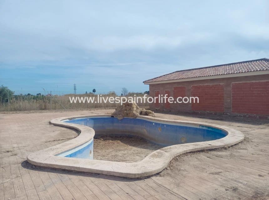 5 soveværelse Finca/Landehus til salg i Redovan med swimmingpool garage - € 240.000 (Ref: 9819153)