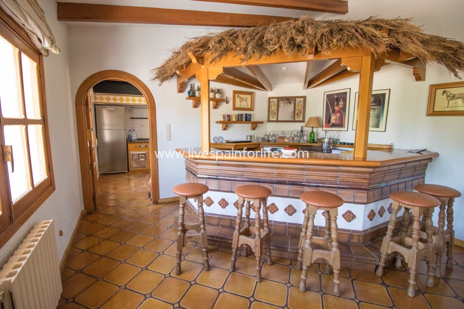 8 slaapkamer Bedrijf te koop in Novelda met zwembad garage - € 6.000.000 (Ref: 9819544)