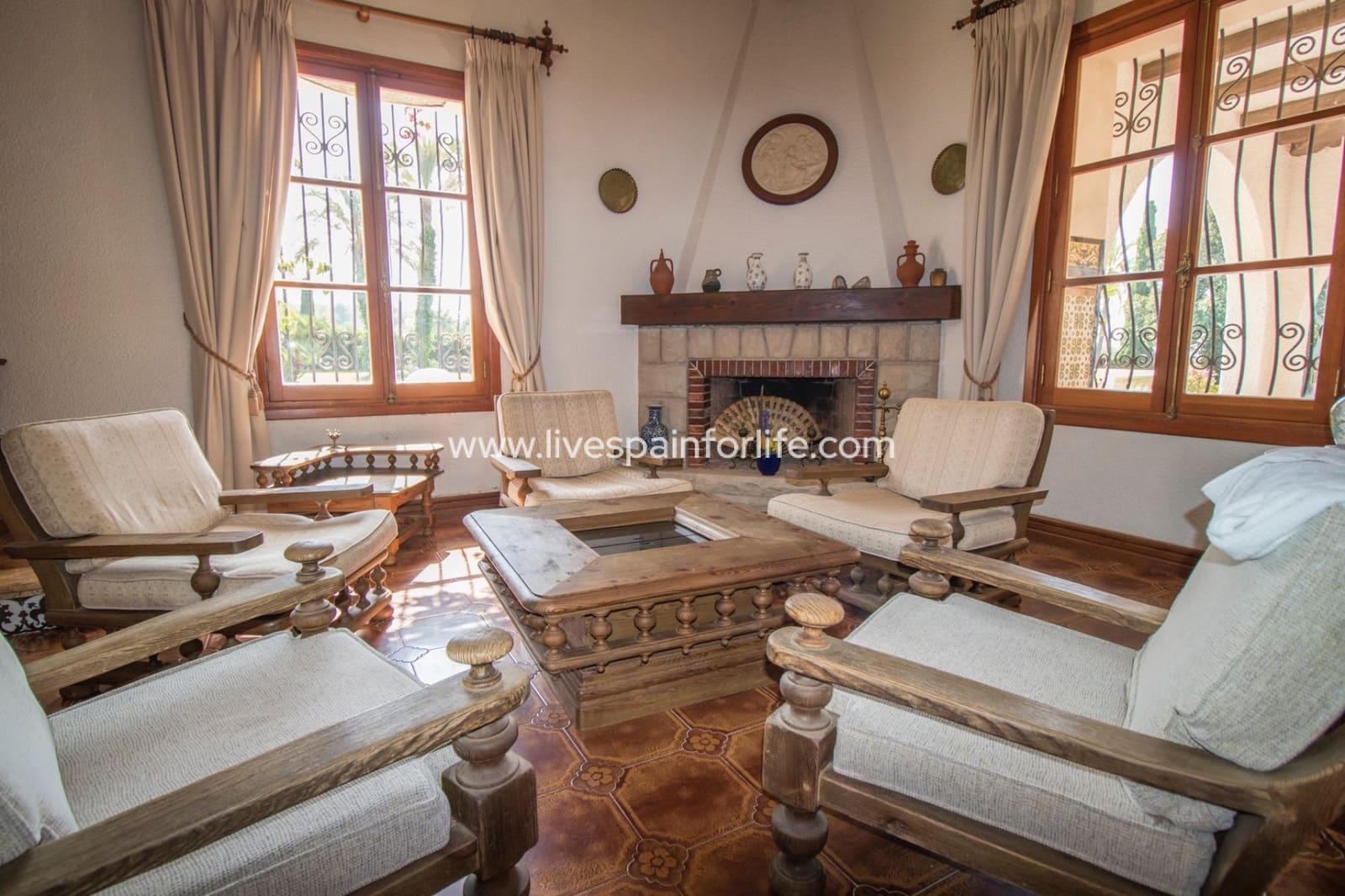 8 slaapkamer Bedrijf te koop in Novelda met zwembad garage - € 6.000.000 (Ref: 9819544)