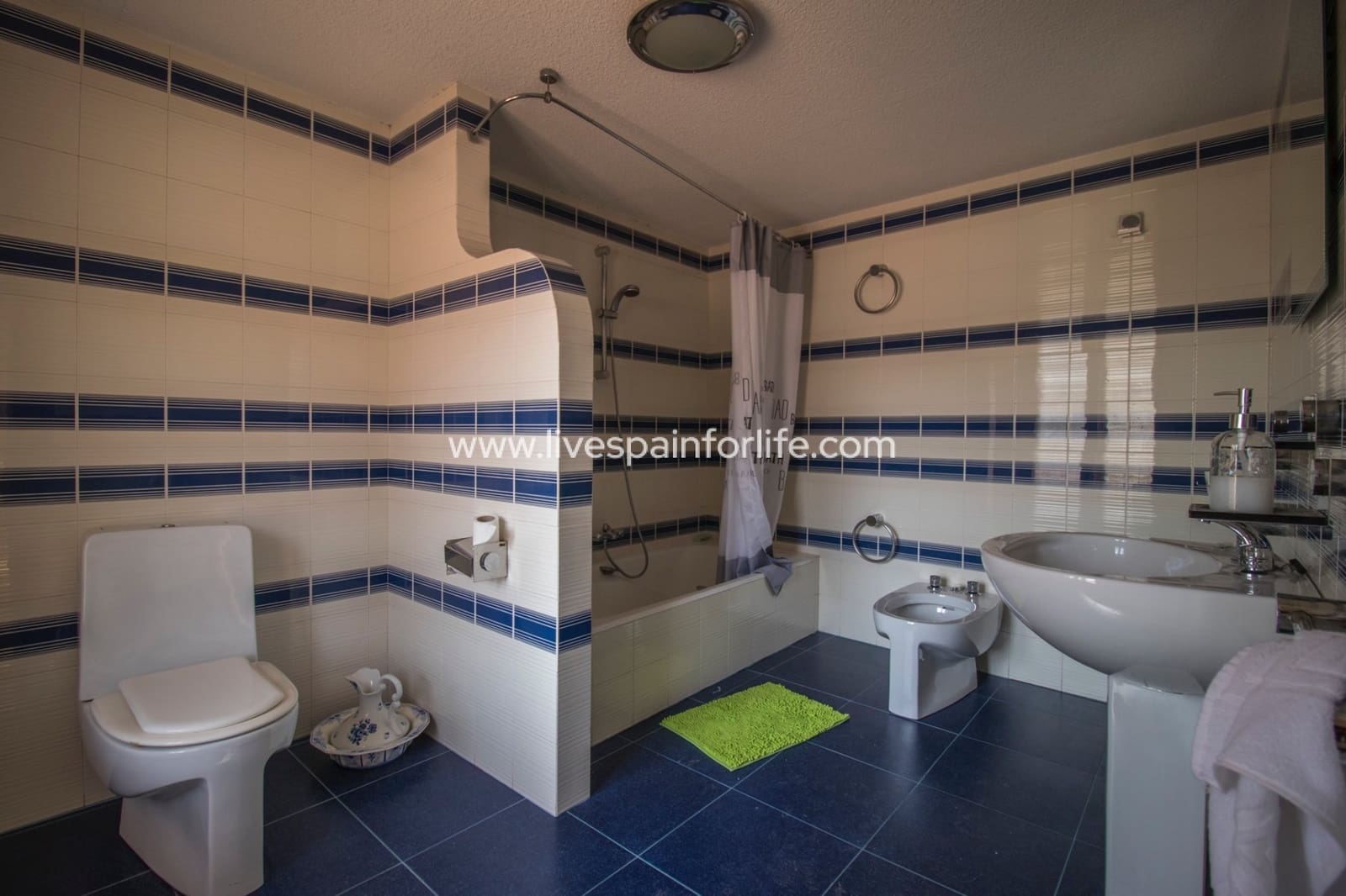 8 slaapkamer Bedrijf te koop in Novelda met zwembad garage - € 6.000.000 (Ref: 9819544)