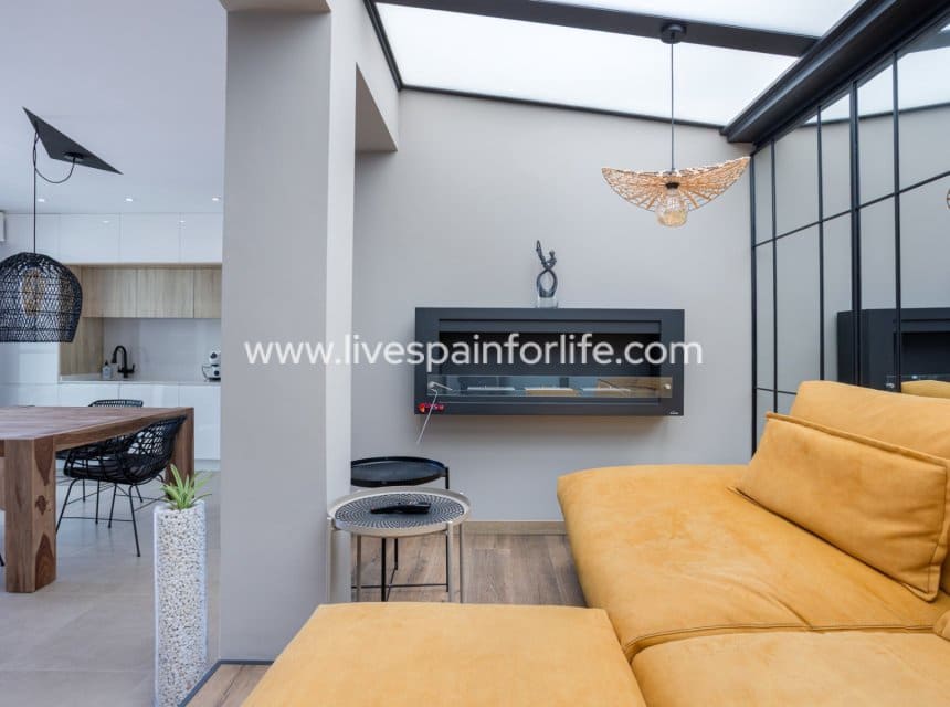3 slaapkamer Huis te koop in Benijofar met zwembad - € 439.000 (Ref: 9821345)