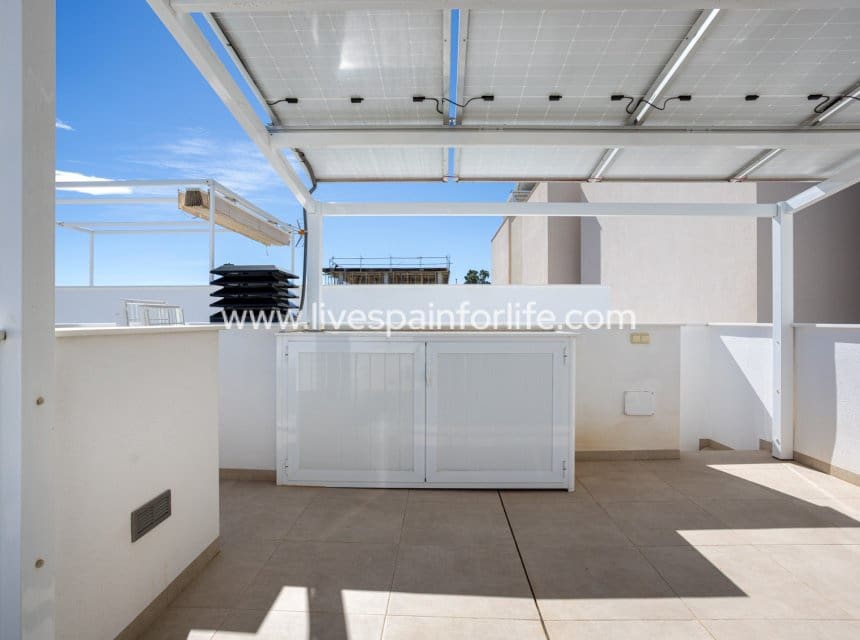 3 slaapkamer Huis te koop in Benijofar met zwembad - € 439.000 (Ref: 9821345)