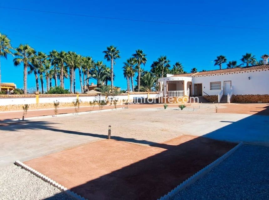 5 quarto Quinta/Casa Rural para venda em Catral com garagem - 485 000 € (Ref: 9821350)