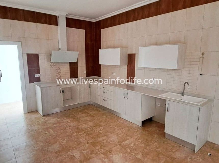 5 quarto Quinta/Casa Rural para venda em Catral com garagem - 485 000 € (Ref: 9821350)