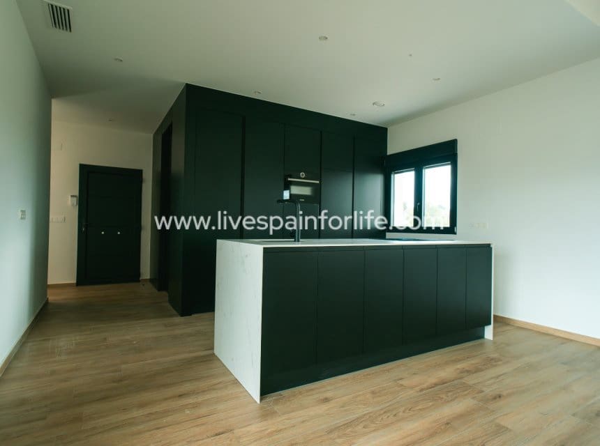 3 makuuhuone Maalaistalo myytävänä paikassa Pinoso mukana uima-altaan - 450 000 € (Ref: 9821564)