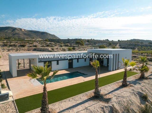 Finca/Casa Rural de 3 habitaciones en Pinoso en venta con piscina - 450.000 € (Ref: 9821564)