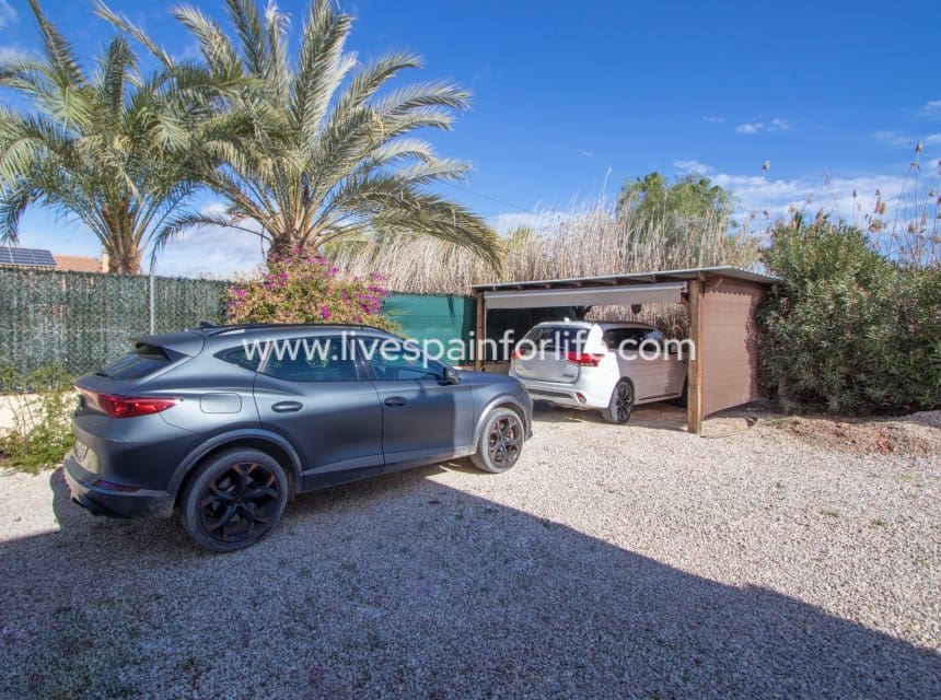 3 makuuhuone Maalaistalo myytävänä paikassa Catral mukana uima-altaan 
autotalli - 359 999 € (Ref: 9827306)