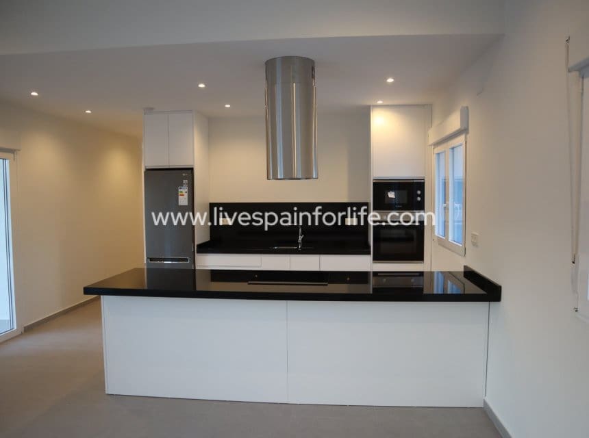 3 soverom Finca/Herregård til salgs i Pinoso med garasje - € 375 000 (Ref: 9827311)