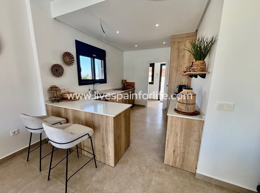 3 slaapkamer Villa te koop in Rafal met zwembad - € 415.000 (Ref: 9827313)