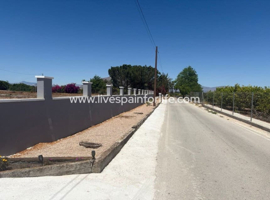 5 soveværelse Finca/Landehus til salg i Jacarilla med swimmingpool garage - € 595.000 (Ref: 9827484)
