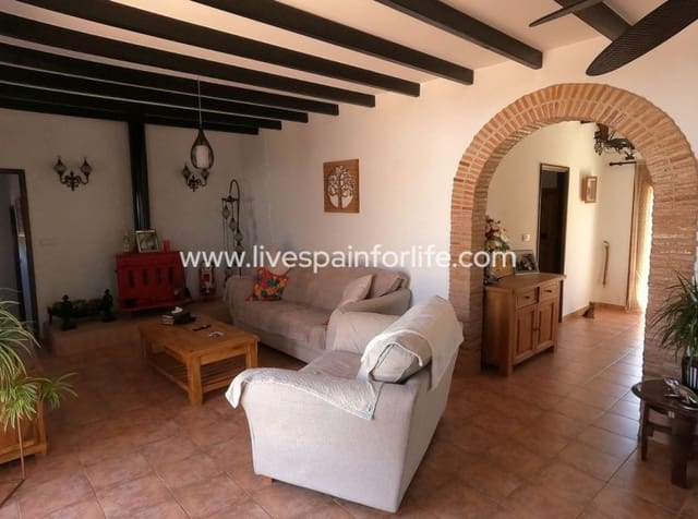 5 soveværelse Finca/Landehus til salg i Jacarilla med swimmingpool garage - € 595.000 (Ref: 9827484)