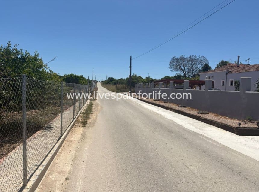 5 soveværelse Finca/Landehus til salg i Jacarilla med swimmingpool garage - € 595.000 (Ref: 9827484)
