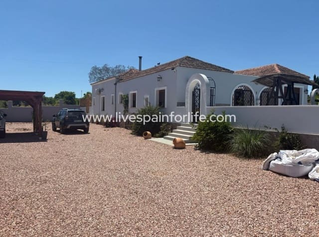 5 soveværelse Finca/Landehus til salg i Jacarilla med swimmingpool garage - € 595.000 (Ref: 9827484)