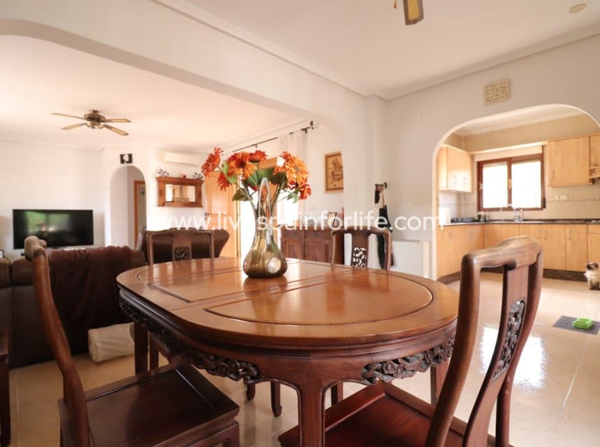 3 soverom Finca/Herregård til salgs i Formentera del Segura med svømmebasseng garasje - € 369 000 (Ref: 9827632)
