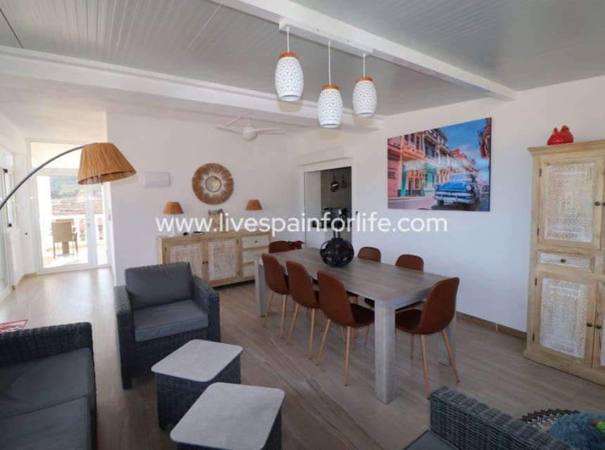 4 quarto Quinta/Casa Rural para venda em La Romana com piscina garagem - 369 500 € (Ref: 9827633)
