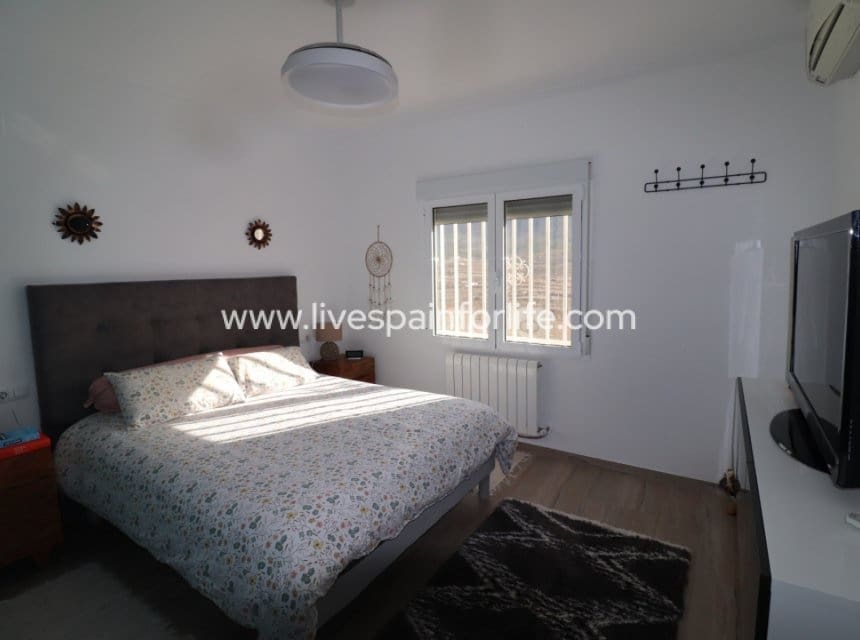 4 quarto Quinta/Casa Rural para venda em La Romana com piscina garagem - 369 500 € (Ref: 9827633)