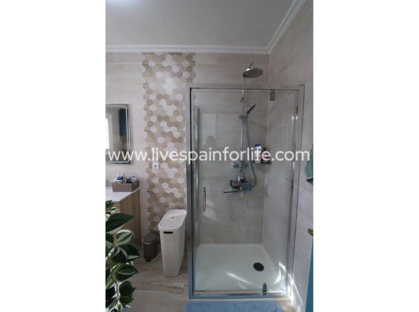 4 quarto Quinta/Casa Rural para venda em La Romana com piscina garagem - 369 500 € (Ref: 9827633)