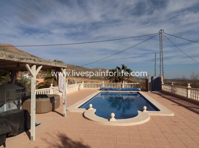 4 quarto Quinta/Casa Rural para venda em La Romana com piscina garagem - 369 500 € (Ref: 9827633)