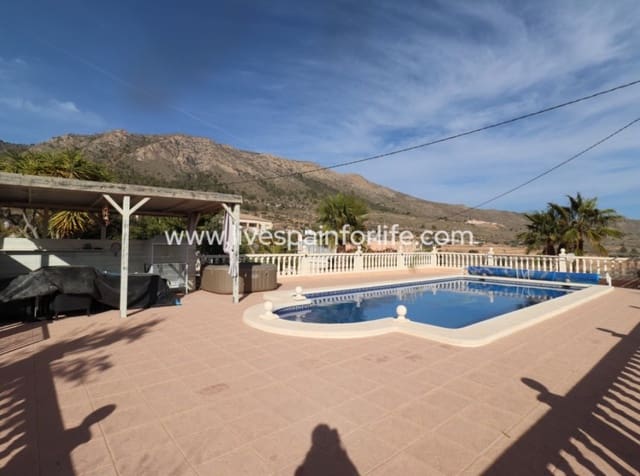 4 quarto Quinta/Casa Rural para venda em La Romana com piscina garagem - 369 500 € (Ref: 9827633)