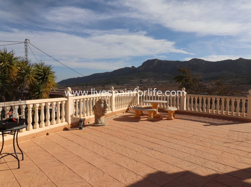 4 quarto Quinta/Casa Rural para venda em La Romana com piscina garagem - 369 500 € (Ref: 9827633)