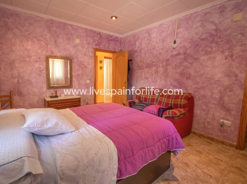 Finca/Casa Rural de 5 habitaciones en Crevillente / Crevillent en venta con piscina garaje - 280.000 € (Ref: 9829733)