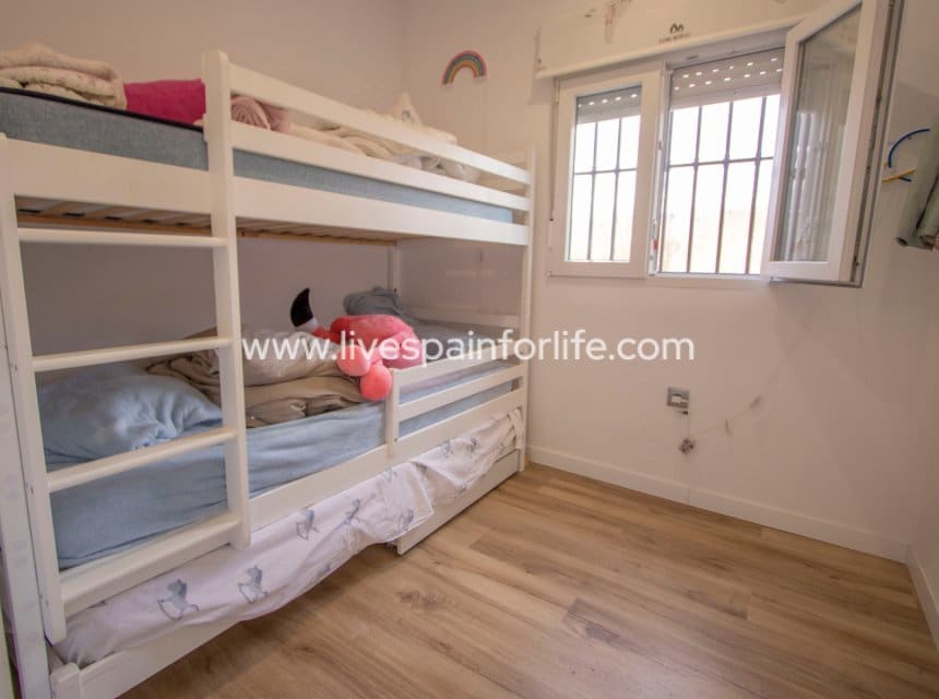 Finca/Casa Rural de 5 habitaciones en Crevillente / Crevillent en venta con piscina garaje - 280.000 € (Ref: 9829733)