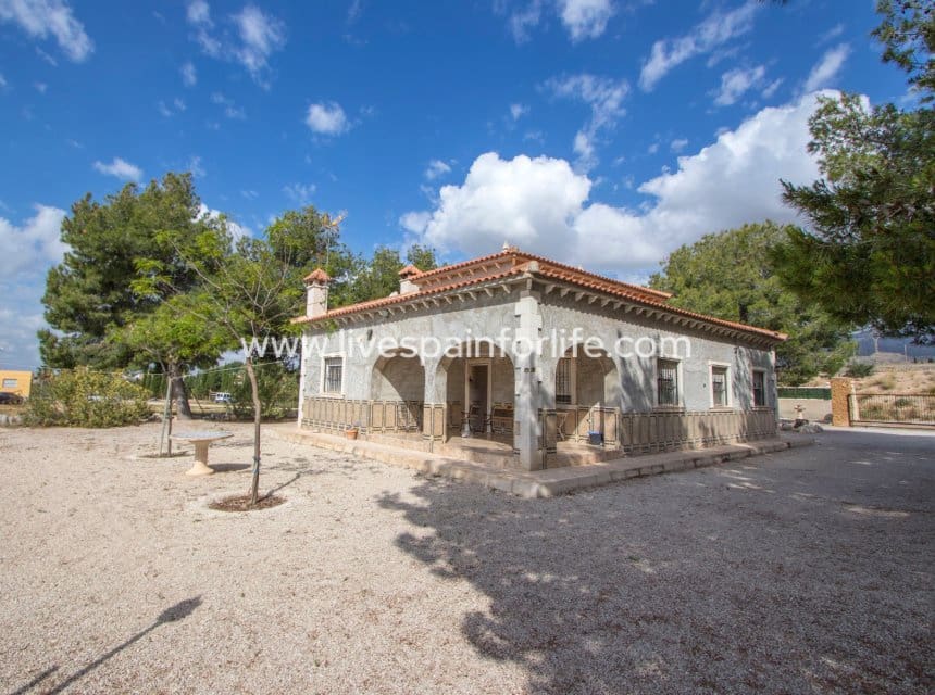 Finca/Casa Rural de 5 habitaciones en Crevillente / Crevillent en venta con piscina garaje - 280.000 € (Ref: 9829733)