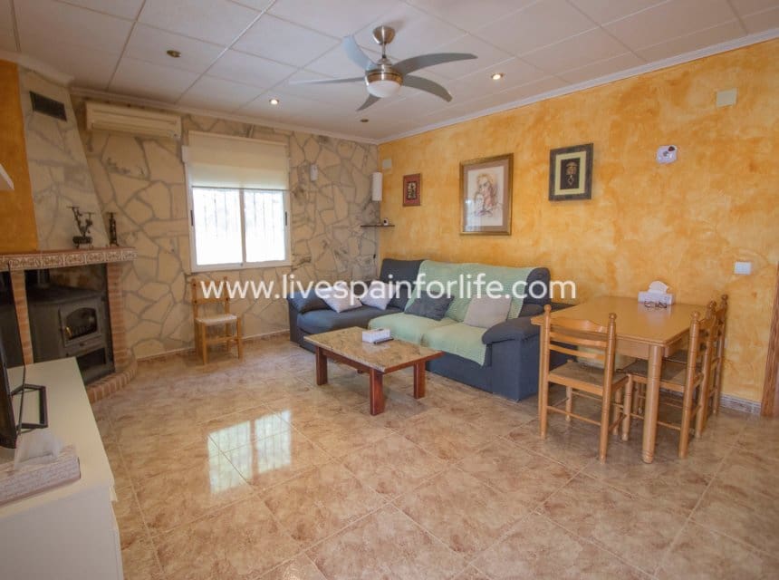 Finca/Casa Rural de 5 habitaciones en Crevillente / Crevillent en venta con piscina garaje - 280.000 € (Ref: 9829733)