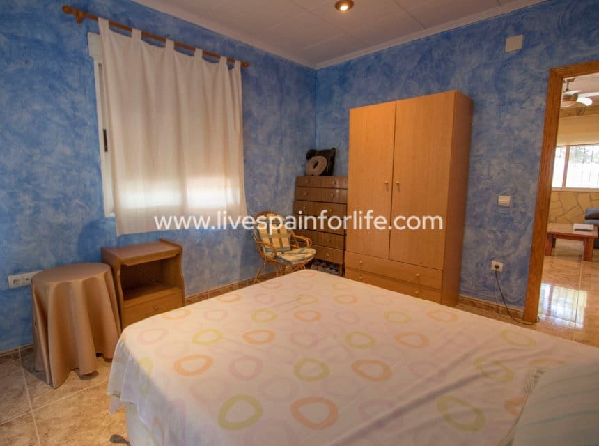 Finca/Casa Rural de 5 habitaciones en Crevillente / Crevillent en venta con piscina garaje - 280.000 € (Ref: 9829733)