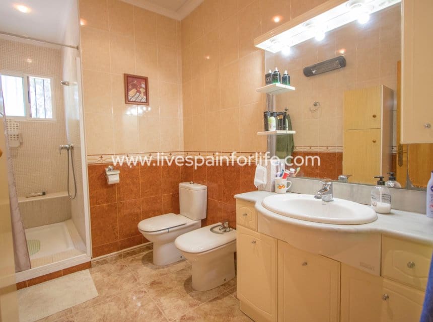 Finca/Casa Rural de 5 habitaciones en Crevillente / Crevillent en venta con piscina garaje - 280.000 € (Ref: 9829733)