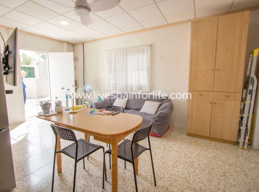 Finca/Casa Rural de 5 habitaciones en Crevillente / Crevillent en venta con piscina garaje - 280.000 € (Ref: 9829733)