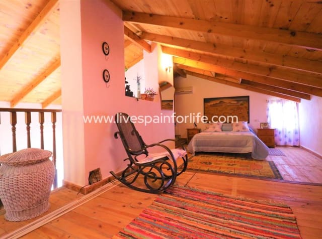 3 sovrum Finca/Hus på landet till salu i Dolores med pool garage - 210 000 € (Ref: 9829993)