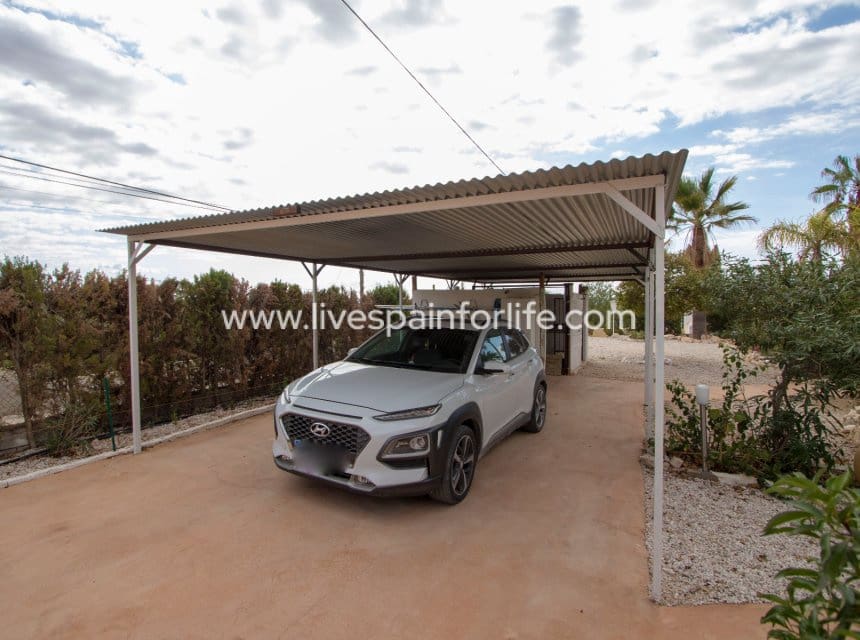 7 soveværelse Finca/Landehus til salg i Albatera med swimmingpool garage - € 397.000 (Ref: 9829994)