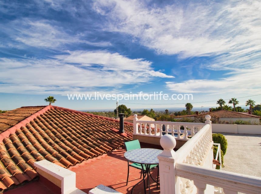 3 soveværelse Finca/Landehus til salg i Albatera med swimmingpool garage - € 399.999 (Ref: 9841390)