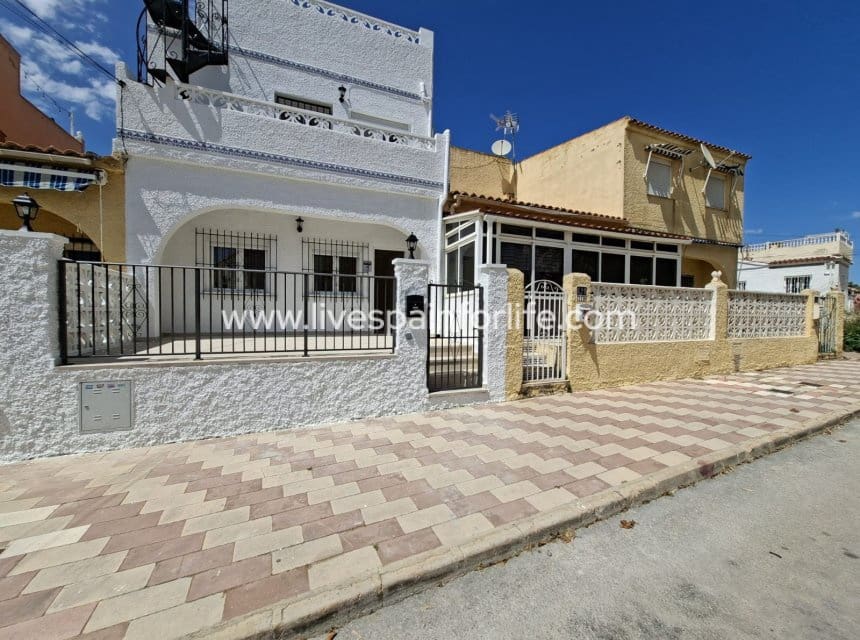 1 chambre Bungalow à vendre à Alicante ville - 129 000 € (Ref: 9841524)