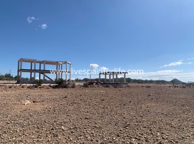 Finca/Casa Rural de 6 habitaciones en Pinoso en venta con piscina garaje - 450.000 € (Ref: 9841532)