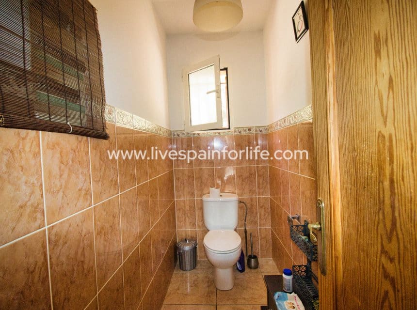 6 bedroom Finca/Country House for sale in Albatera with pool - € 280,000 (Ref: 9844156)