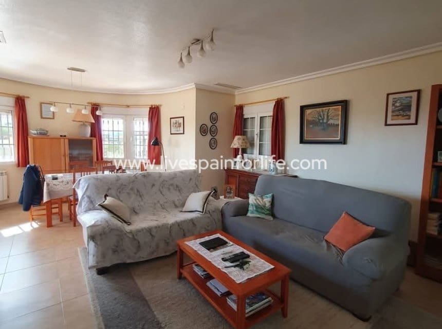 4 camera da letto Finca/Casa di Campagna in vendita in Catral con piscina garage - 369.000 € (Rif: 9844157)