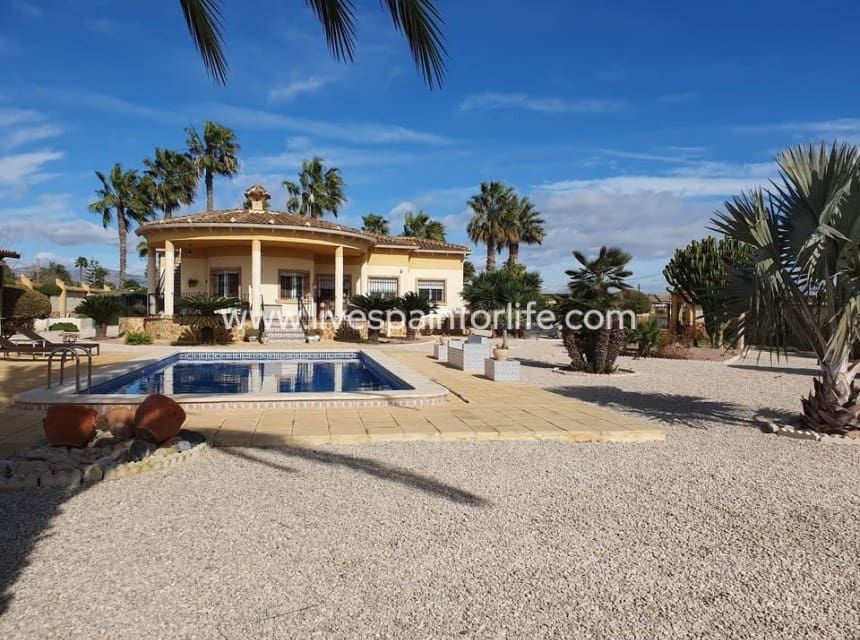 4 camera da letto Finca/Casa di Campagna in vendita in Catral con piscina garage - 369.000 € (Rif: 9844157)