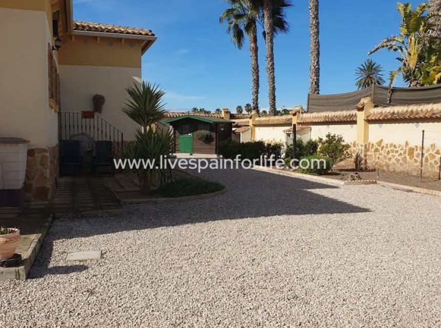 4 camera da letto Finca/Casa di Campagna in vendita in Catral con piscina garage - 369.000 € (Rif: 9844157)
