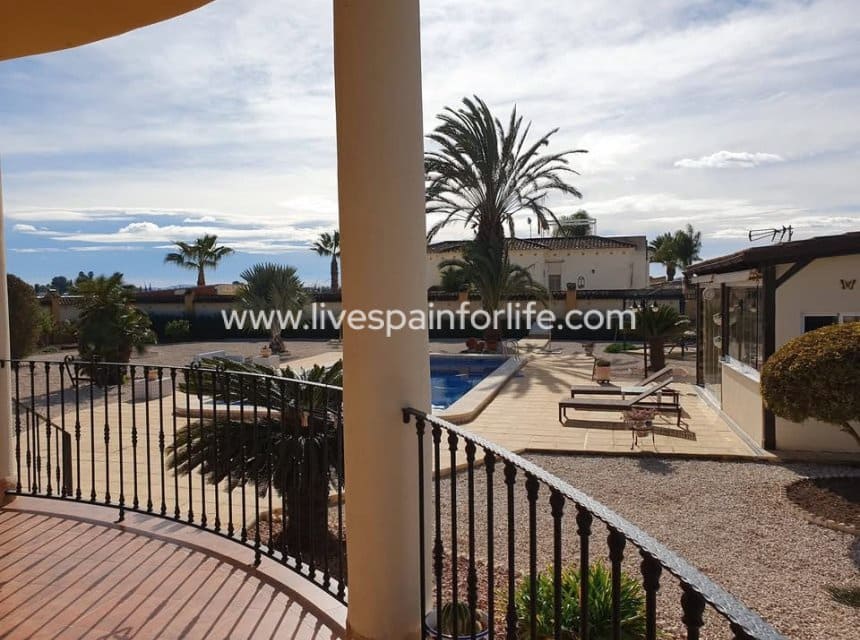 4 camera da letto Finca/Casa di Campagna in vendita in Catral con piscina garage - 369.000 € (Rif: 9844157)
