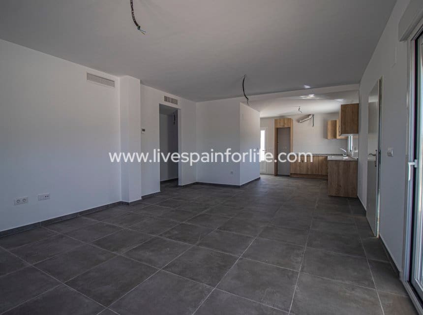 Finca/Casa Rural de 3 habitaciones en Pinoso en venta con piscina - 350.000 € (Ref: 9844161)