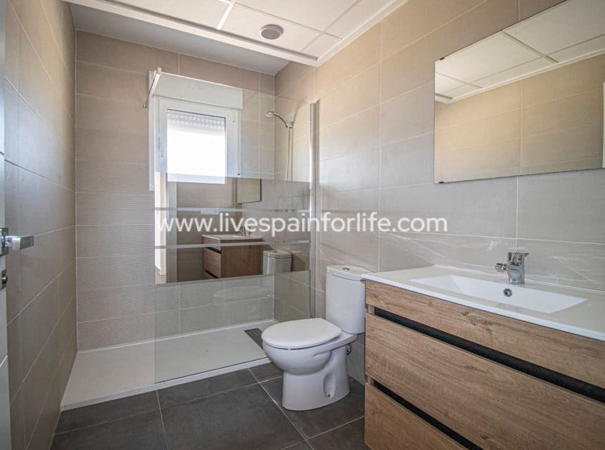 Finca/Casa Rural de 3 habitaciones en Pinoso en venta con piscina - 350.000 € (Ref: 9844161)