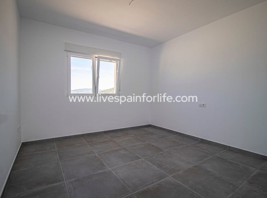 Finca/Casa Rural de 3 habitaciones en Pinoso en venta con piscina - 350.000 € (Ref: 9844161)