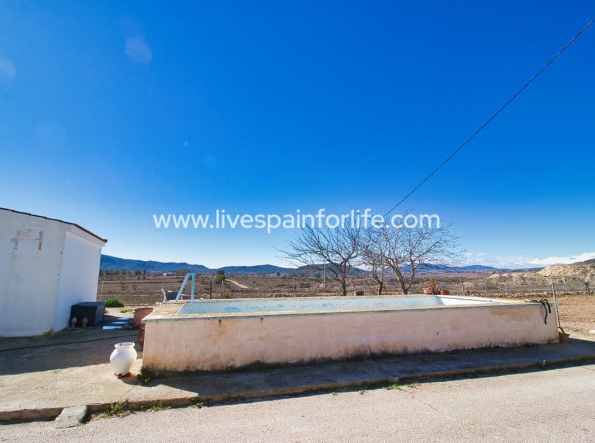 Finca/Casa Rural de 2 habitaciones en Monóvar / Monóver en venta con piscina garaje - 200.000 € (Ref: 9847813)