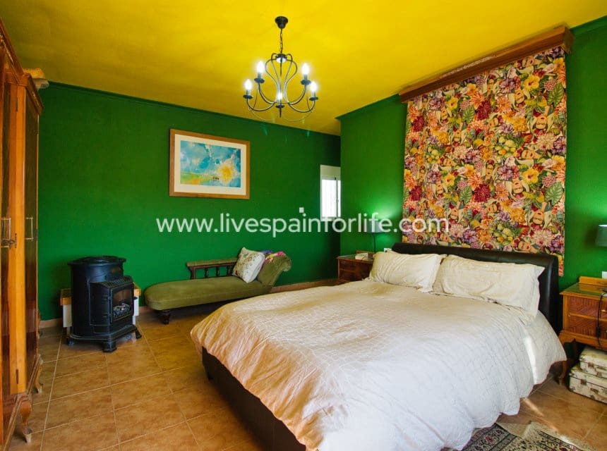 Finca/Casa Rural de 2 habitaciones en Monóvar / Monóver en venta con piscina garaje - 200.000 € (Ref: 9847813)