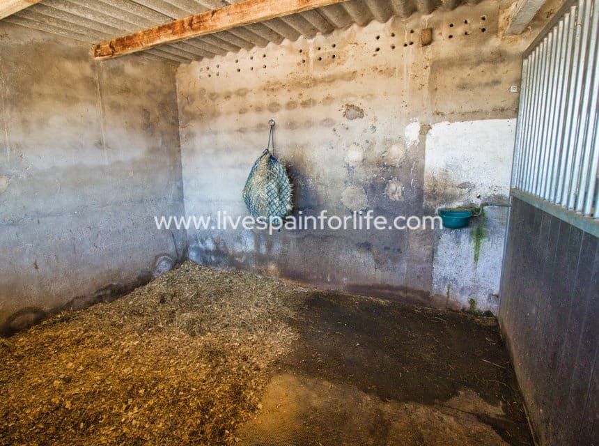 Finca/Casa Rural de 2 habitaciones en Monóvar / Monóver en venta con piscina garaje - 200.000 € (Ref: 9847813)