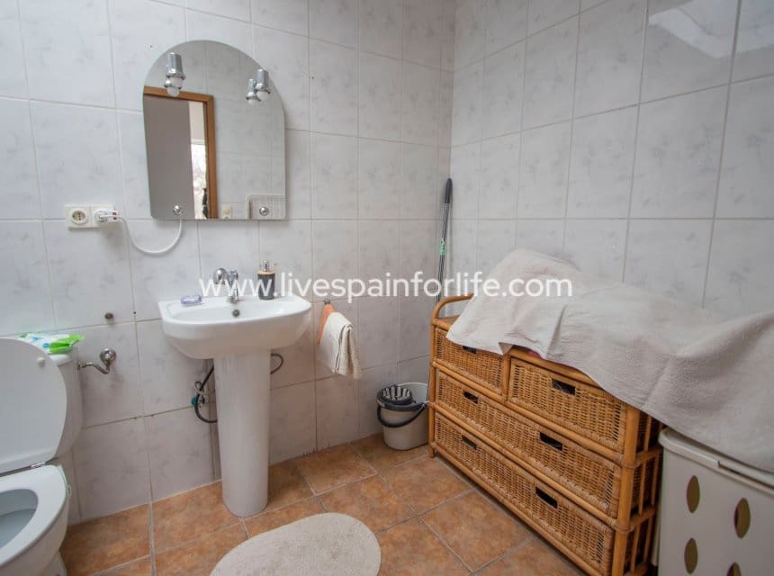 7 bedroom Finca/Country House for sale in Albatera with pool garage - € 397,000 (Ref: 9847827)
