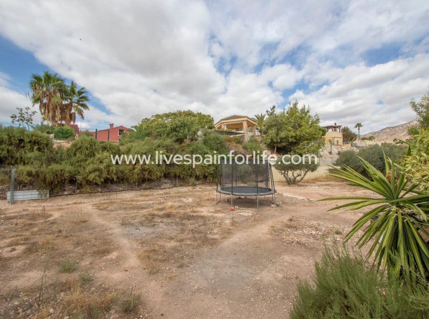 7 bedroom Finca/Country House for sale in Albatera with pool garage - € 397,000 (Ref: 9847827)