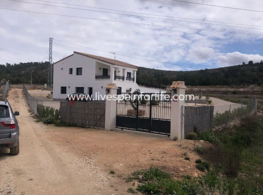 5 sypialnia Finka/Dom wiejski na sprzedaż w Pinoso z basenem - 409 995 € (Ref: 9848063)